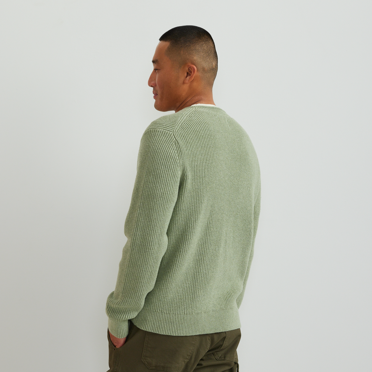 Suéter de cuello alto exclusivo para hombre