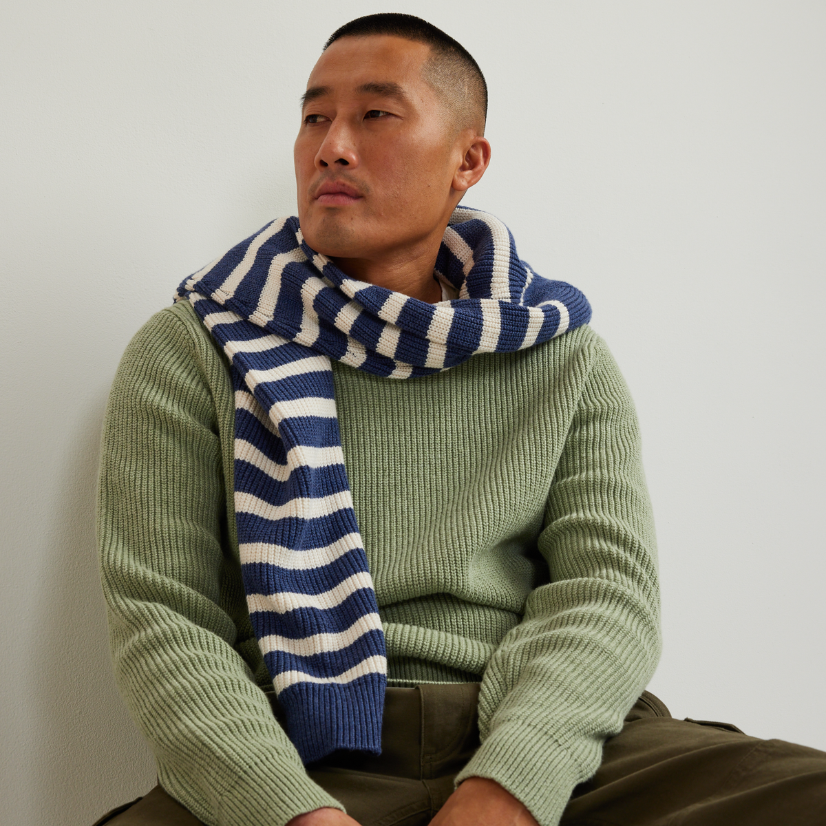 Suéter de cuello alto exclusivo para hombre