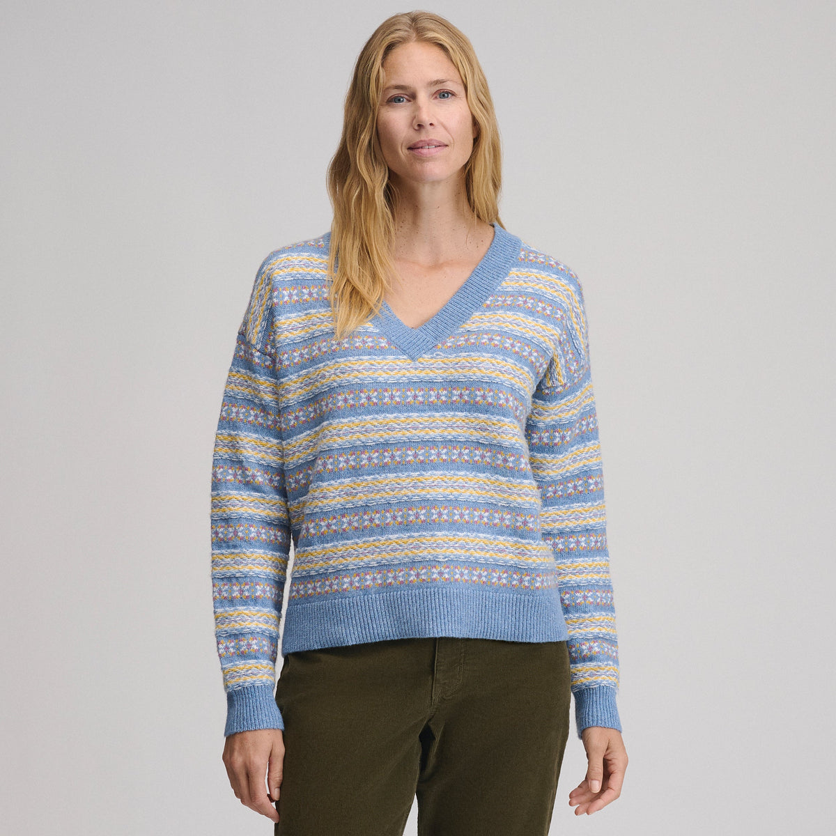 Women's Signature V-Neck Sweater - Pattern
