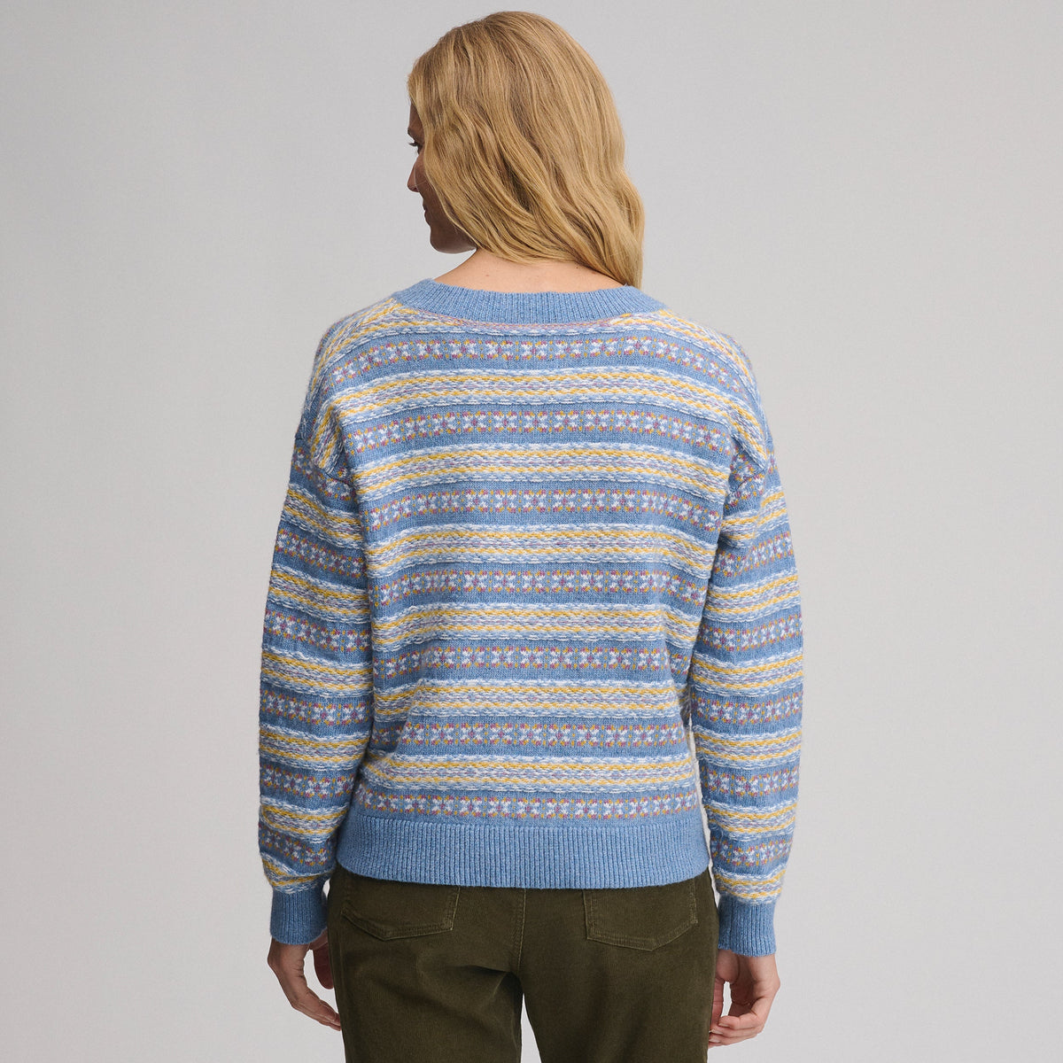 Women's Signature V-Neck Sweater - Pattern
