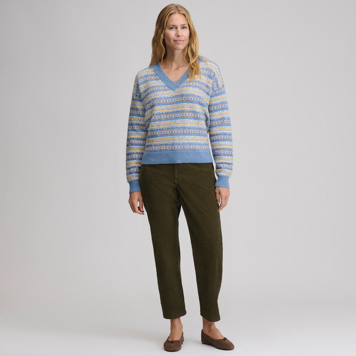 Women's Signature V-Neck Sweater - Pattern