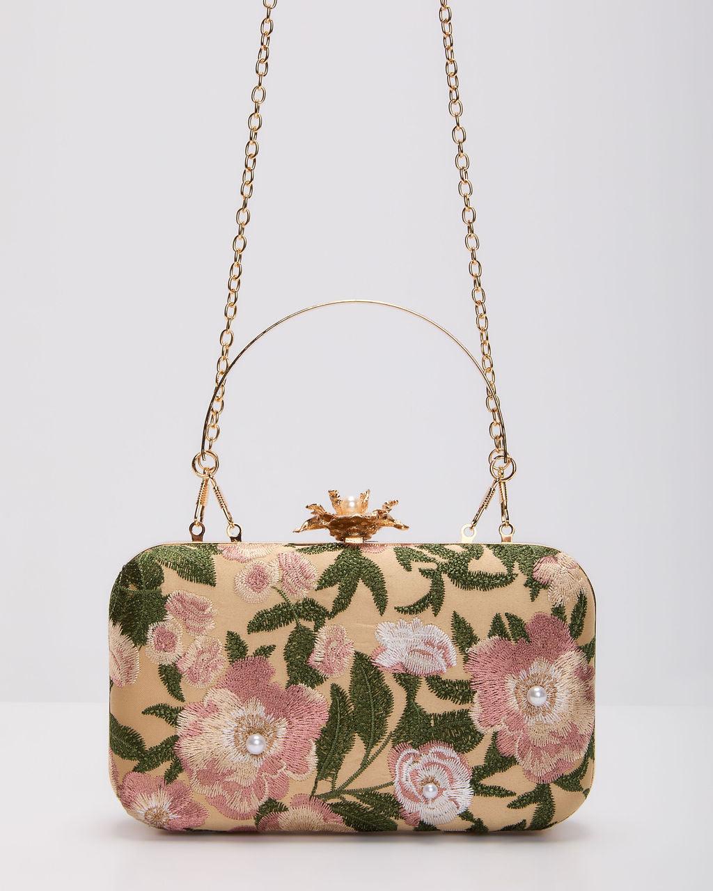 Clutch rígido bordado con fresias
