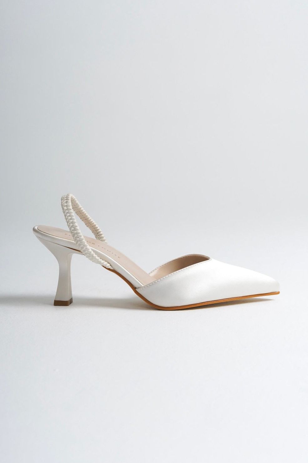 Angelica | Zapatos de tacón destalonados de satén color marfil