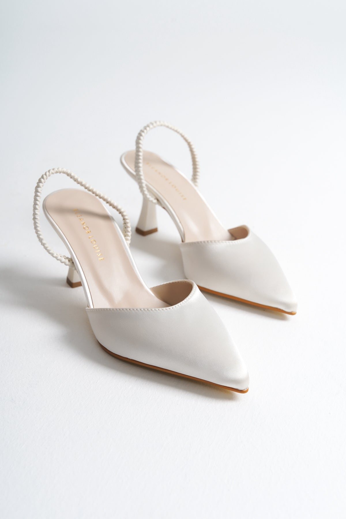 Angelica | Zapatos de tacón destalonados de satén color marfil