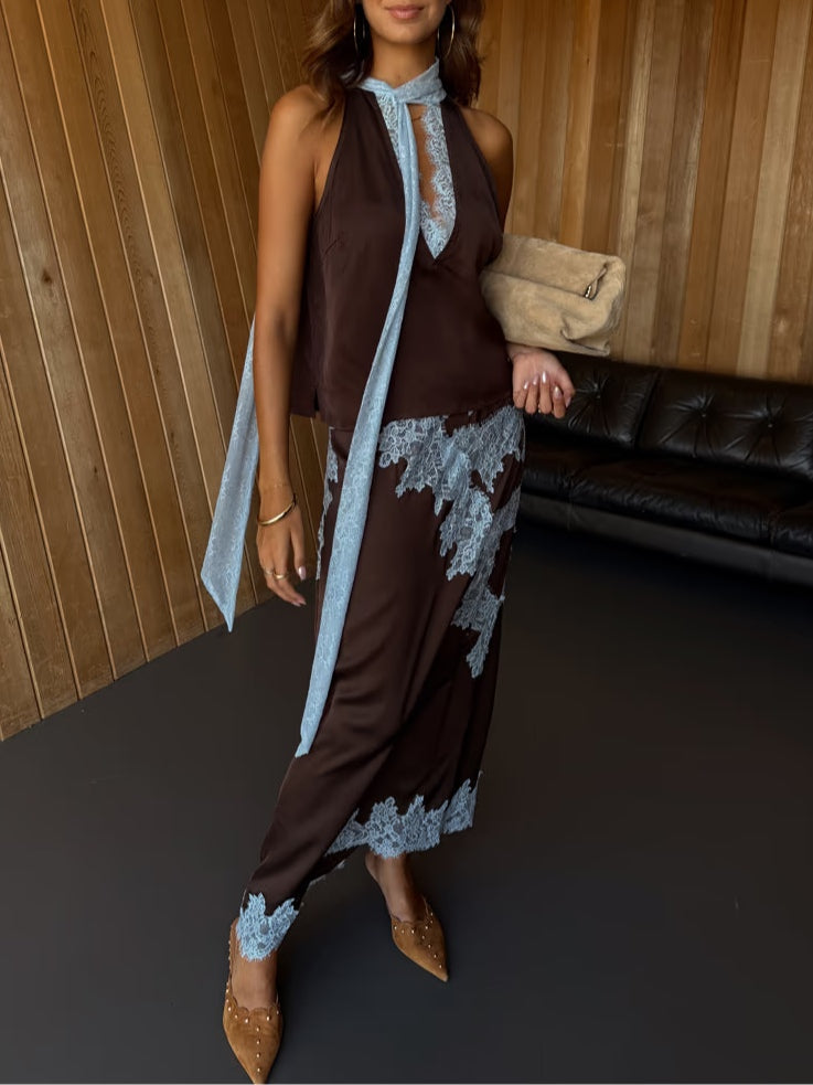 Conjunto elegante de top con panel de encaje marrón y azul y falda